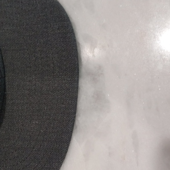 Men's Cap - Picture 7 of 12